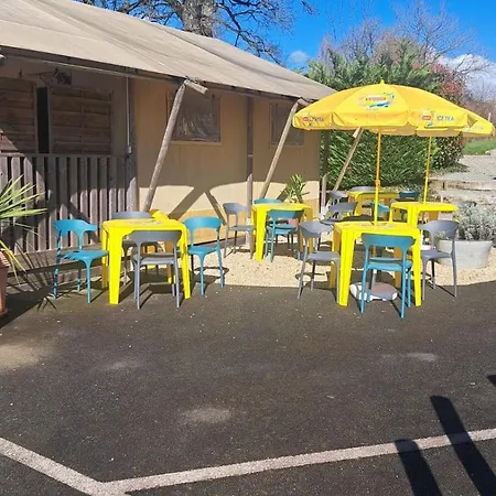 Kemp Glamping Suzanne *