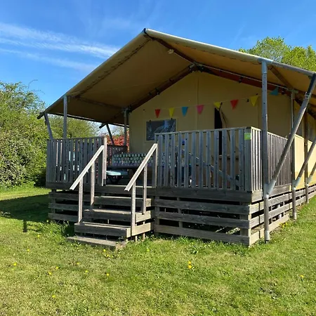 Glamping Suzanne Kemping *