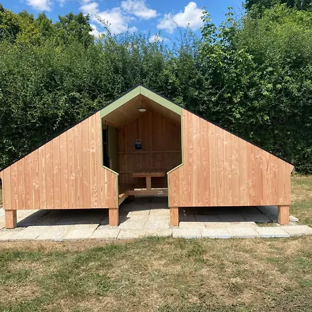 Glamping Suzanne Kemp